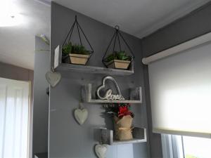 Superb luxury 2 Bedroom Double bed settee sleep six caravan Accommodation image 2 Superb luxury 2 Bedroom Double bed settee sleep six caravan image two
