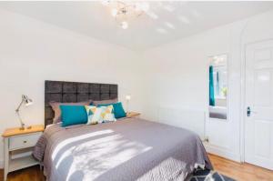 Beautiful 1-Bed Apartment in York near Gym Accommodation image 2 Beautiful 1-Bed Apartment in York near Gym image two