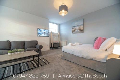 Annabells at The Beach Accommodation image 3 Annabells at The Beach image three