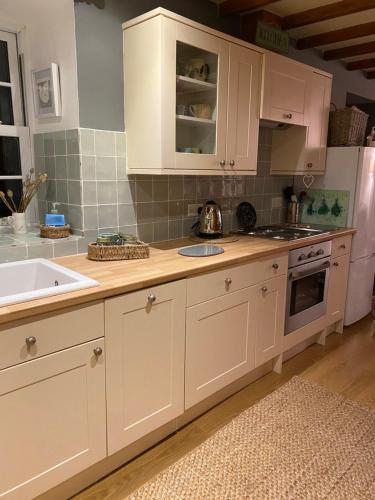 Johnnies Cottage a 1 bedroom bolt hole in the heart of Bainbridge, Yorkshire Dales Accommodation image 3 Johnnies Cottage a 1 bedroom bolt hole in the heart of Bainbridge, Yorkshire Dales image three