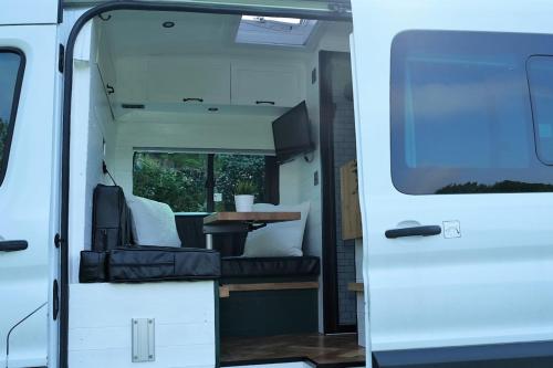 Superb 4 berth Campervan with Kingsize bed Accommodation image 3 Superb 4 berth Campervan with Kingsize bed image three