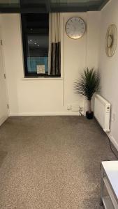 DealHouse F7- Apartments Accommodation image 2 DealHouse F7- Apartments image two