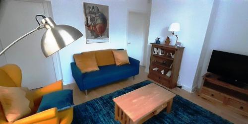 Riverside 2 Bedroom Victorian House Near City Centre - Kelham Island image three