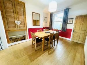 Great Town House - Central York image two