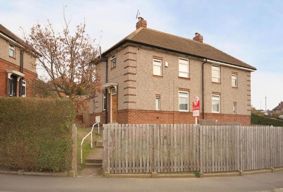 24 Dryden Road - Beautiful 2 bed Accommodation image 1 24 Dryden Road - Beautiful 2 bed image one