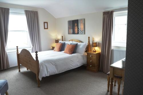 White Rose Guest House Accommodation image 3 White Rose Guest House image three
