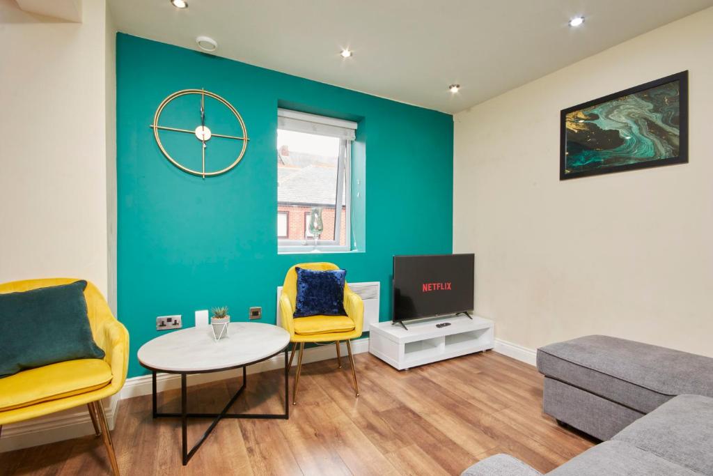 The Emerald Abode of Leeds - Sleeps 6 - Parking Accommodation image 1 The Emerald Abode of Leeds - Sleeps 6 - Parking image one