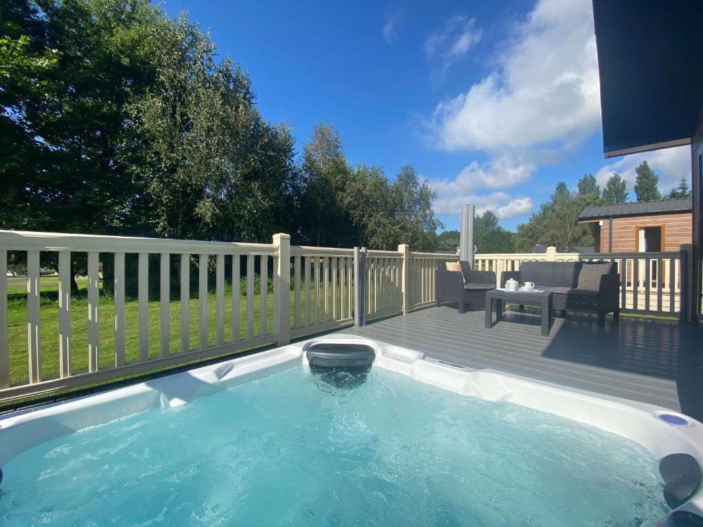 The Yorkshire Burrow Lodge with Hot Tub Accommodation image 1 The Yorkshire Burrow Lodge with Hot Tub image one