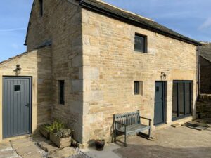 Peak District Page image 8 Picture of The Barn