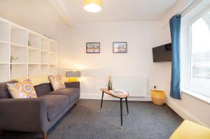 Abbotts Mews - Studio Apartment image two