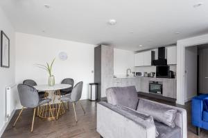 Modern and Stylish 2 Bedroom York Apartment Accommodation image 2 Modern and Stylish 2 Bedroom York Apartment image two