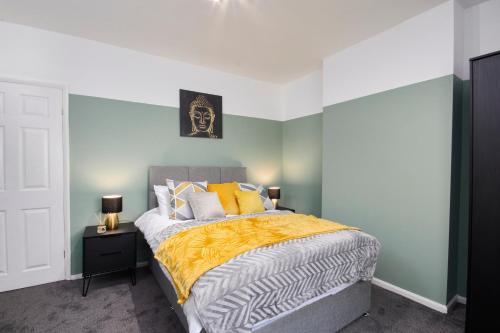 Ideal Apartment - Sleeps 6 - Netflix Accommodation image 3 Ideal Apartment - Sleeps 6 - Netflix image three