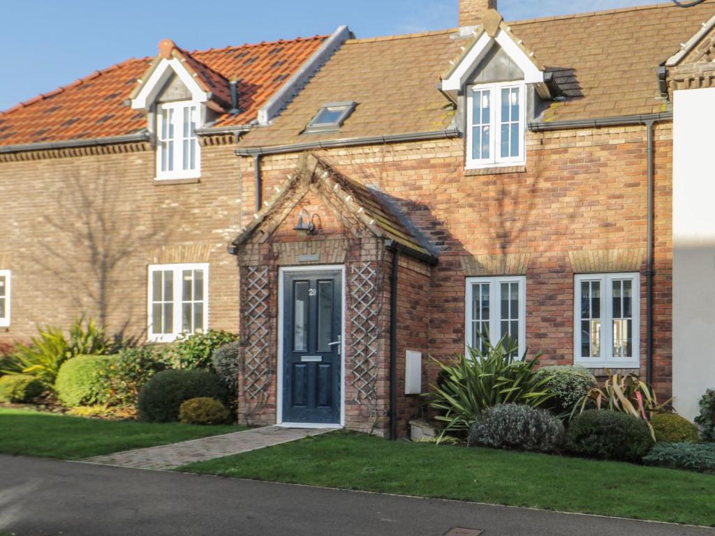 Willow Cottage image one