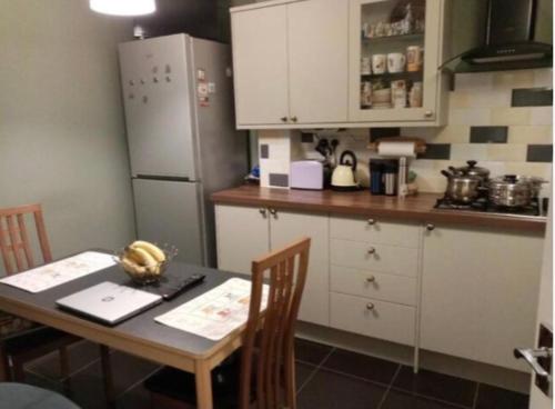 Cheerful Heeley Home Accommodation image 3 Cheerful Heeley Home image three