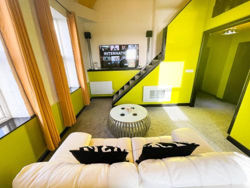 PHOENIX Executive Apart-Hotel Accommodation image 3 PHOENIX Executive Apart-Hotel image three