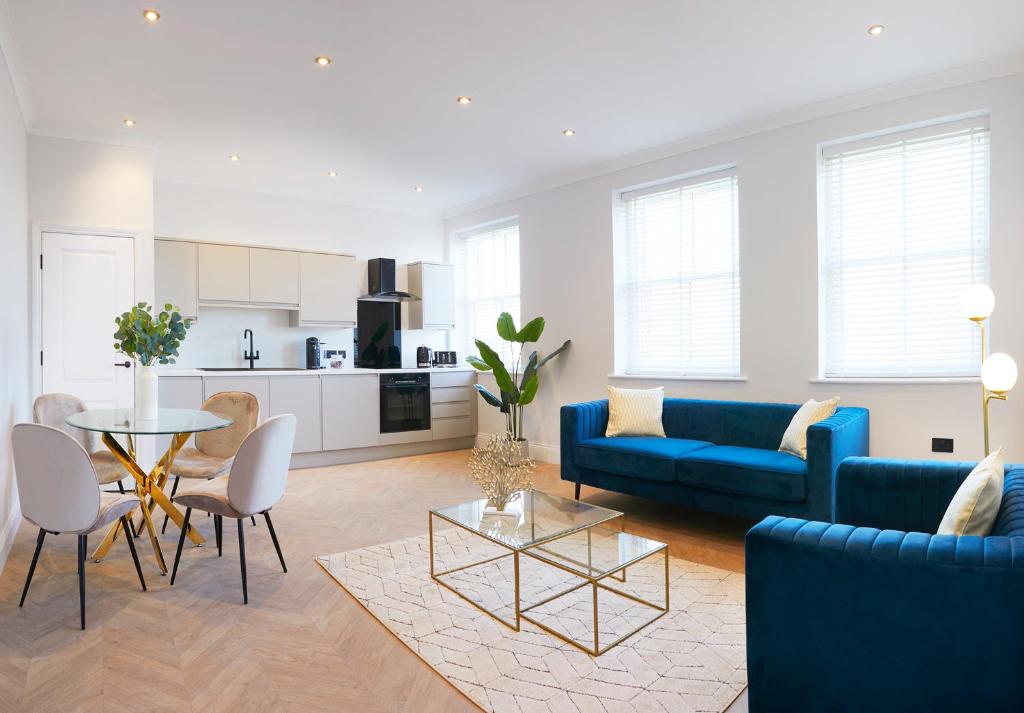 The Salisbury - Luxury Apartments Accommodation image 1 The Salisbury - Luxury Apartments image one
