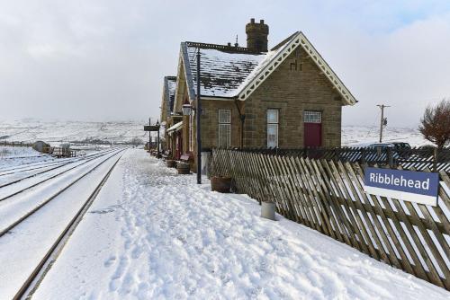 Dalecote Barn Bed and Breakfast (Bunkroom) image three