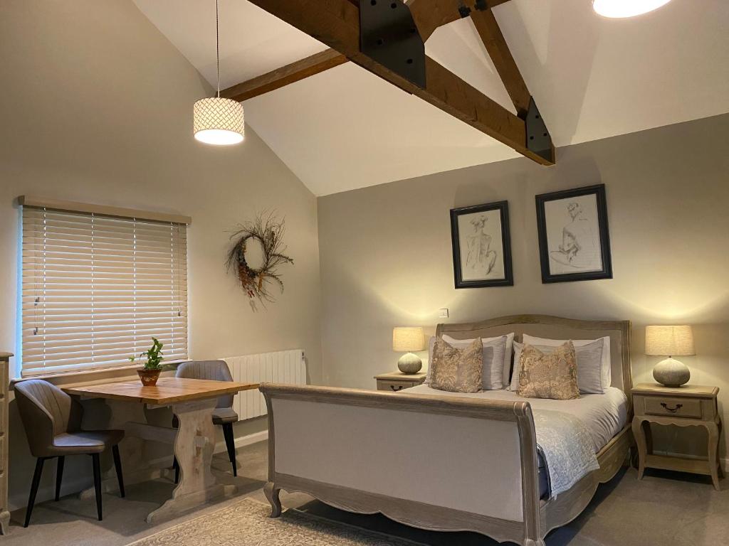 White House Farm - Beautiful Courtyard Rooms - Self-Contained Accommodation image 1 White House Farm - Beautiful Courtyard Rooms - Self-Contained image one