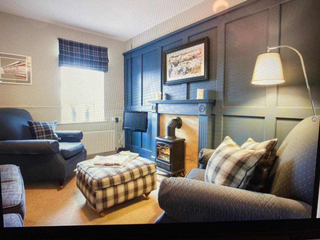Secret View Cottage in Terrington, York image one