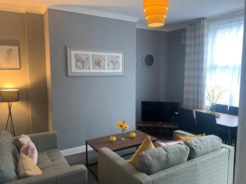 Newly refurbished house close to city centre image two