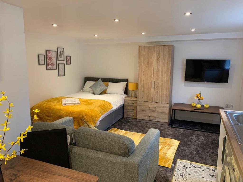 Newly Refurbished Studio Close to City Centre Accommodation image 1 Newly Refurbished Studio Close to City Centre image one