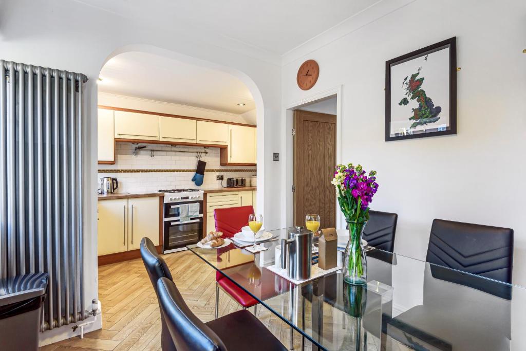 Bishy Road Hideaway near York Racecourse Accommodation image 1 Bishy Road Hideaway near York Racecourse image one