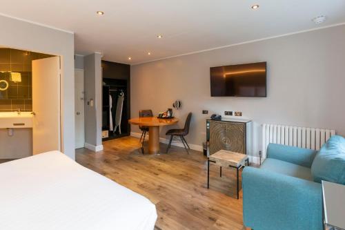 The Studley Hotel Accommodation image 3 The Studley Hotel image three