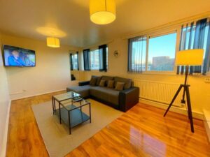 Book Apartments in Sheffield Page image 43 Picture of Spacious 3 Bedroom City Centre House