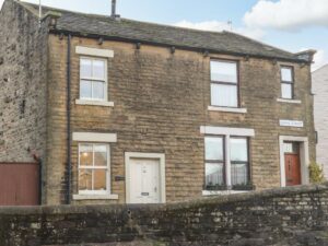 Find Car Parks In Scarborough Page image 22 Picture of Dray Cottage