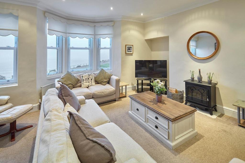 Host & Stay - Queenscliffe image one