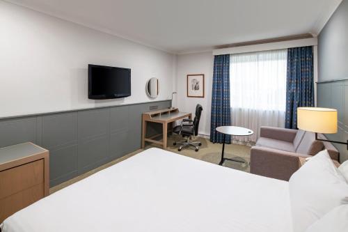 Holiday Inn Hull Marina, an IHG Hotel Accommodation image 3 Holiday Inn Hull Marina, an IHG Hotel image three