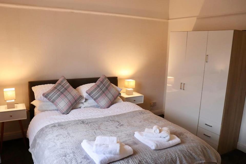Entire Family Vacation Home . WiFi . FREE Parking Accommodation image 1 Entire Family Vacation Home . WiFi . FREE Parking image one