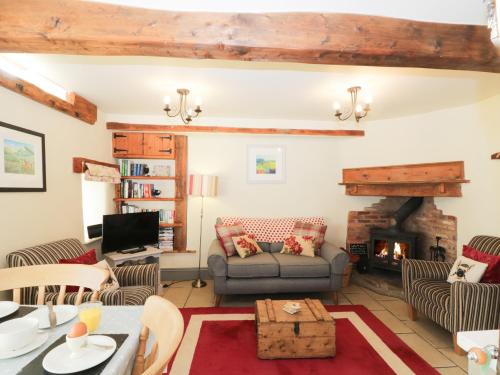 Honey Bee Cottage, Scarborough image three