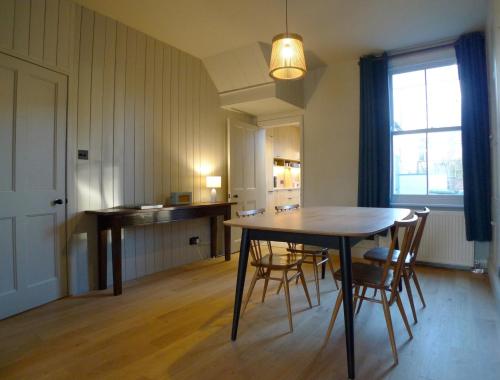 Kittiwake Cottage image three