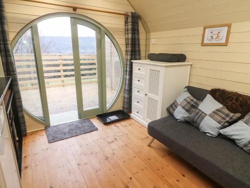 Fox Accommodation image 3 Fox image three