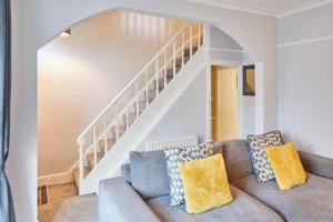 Host & Stay - Tanqueray House Accommodation image 2 Host & Stay - Tanqueray House image two