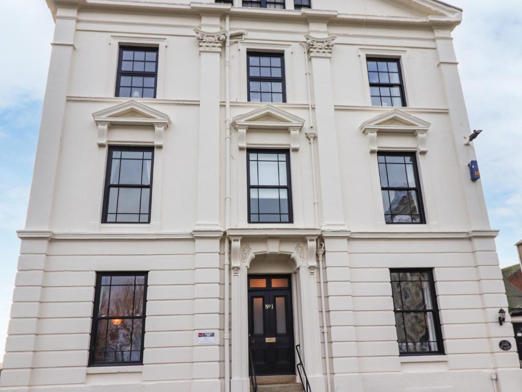 Number One The Crescent Accommodation image 1 Number One The Crescent image one