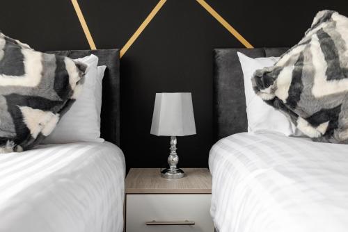 City Centre Studio 5 with Free Wifi and Smart TV by Yoko Property Accommodation image 3 City Centre Studio 5 with Free Wifi and Smart TV by Yoko Property image three