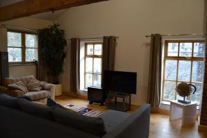 River View Apartment image two