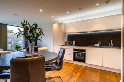 The Ebor Suite @ Ryedale House Accommodation image 3 The Ebor Suite @ Ryedale House image three