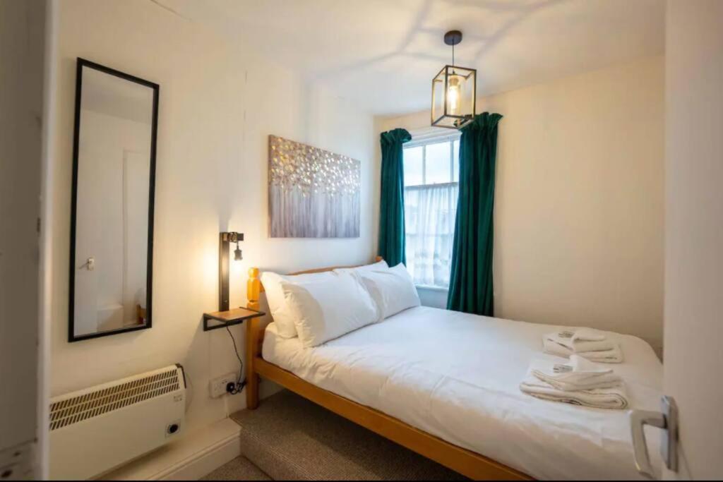 Sea side flat 5 with fast WIFI and free PARKING Accommodation image 1 Sea side flat 5 with fast WIFI and free PARKING image one