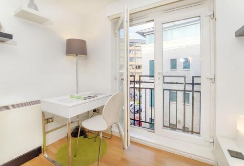 Strand House 21 Night Minimum Stay image three