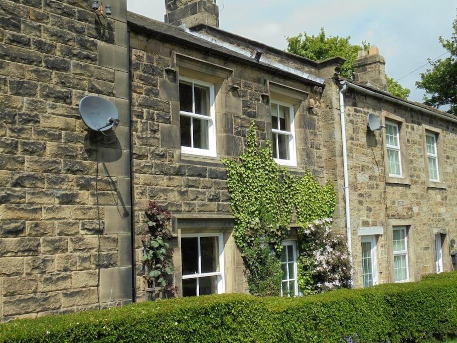 Rustic cottage, garden, near amenities, wifi Accommodation image 1 Rustic cottage, garden, near amenities, wifi image one