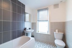 The Hyde Away. Chic Urban 2 Bedroom House Accommodation image 2 The Hyde Away. Chic Urban 2 Bedroom House image two