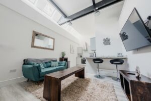 Book Apartments in Hull Page image 60 Picture of Hullidays-Theatre Hideout Apartment