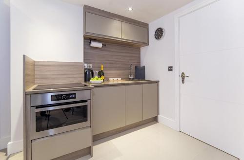 55 Cocoa Suites York, Parking onsite Accommodation image 3 55 Cocoa Suites York, Parking onsite image three