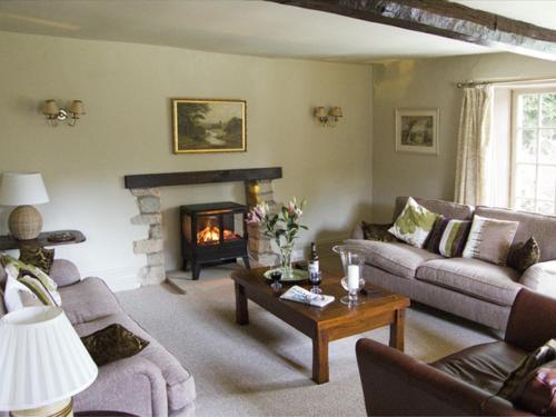 Town Head Farm Accommodation image 3 Image name 344291099 the 1 image from the post Town Head Farm in Yorkshire.com.