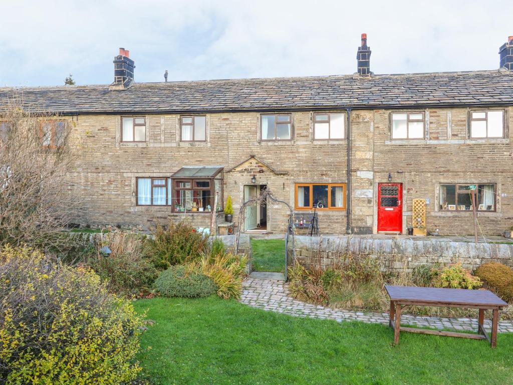 Boshaw Cottage, Holmfirth Accommodation image 1 Boshaw Cottage, Holmfirth image one