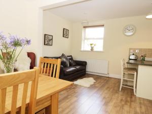 2 Moor Farm Cottages, Hull Accommodation image 2 2 Moor Farm Cottages, Hull image two