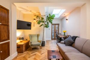 Picture of Pass the Keys Modern Spacious & Unique for 2 with Free Parking